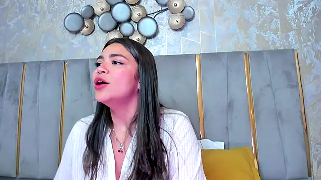 KimDevinne online show from 11/26/25, 02:34