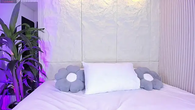 AnahinClar online show from 04/10/26, 12:10