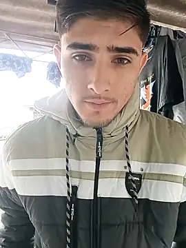 Snapshot of PhilipRich chatting on 10/27/25, 05:28 PhilipRich online show from 10/27/25, 05:28