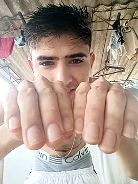 Snapshot of PhilipRich chatting on 11/22/25, 02:05 PhilipRich online show from 11/22/25, 02:05