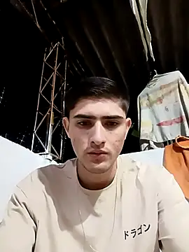 Snapshot of PhilipRich chatting on 12/17/25, 12:38 PhilipRich online show from 12/17/25, 12:38