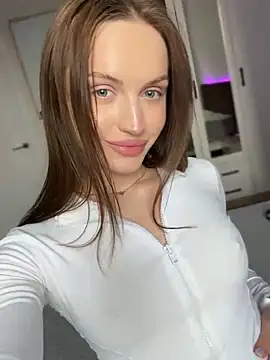 Snapshot of Molly_Muer chatting on 01/07/25, 12:09 Molly Muer online show from 01/07/25, 12:09