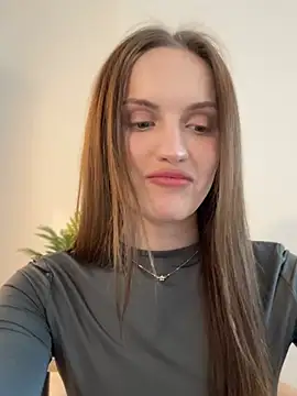 Snapshot of Molly_Muer chatting on 01/09/25, 12:52 Molly Muer online show from 01/09/25, 12:52