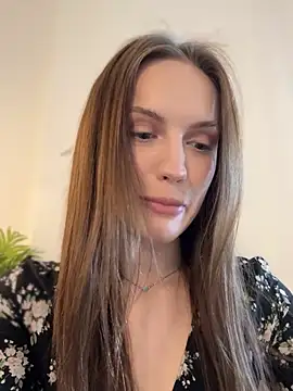 Snapshot of Molly_Muer chatting on 01/28/25, 09:51 Molly Muer online show from 01/28/25, 09:51