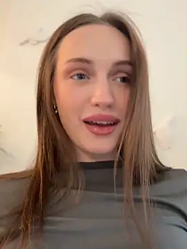 Snapshot of Molly_Muer chatting on 02/10/25, 09:36 Molly Muer online show from 02/10/25, 09:36