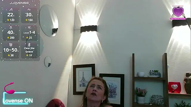 Snapshot of issa_soto_ chatting on 02/03/25, 02:02 issa soto  online show from 02/03/25, 02:02