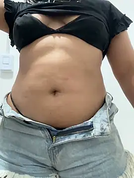 Snapshot of mismmia chatting on 01/29/25, 12:01 mismmia online show from 01/29/25, 12:01