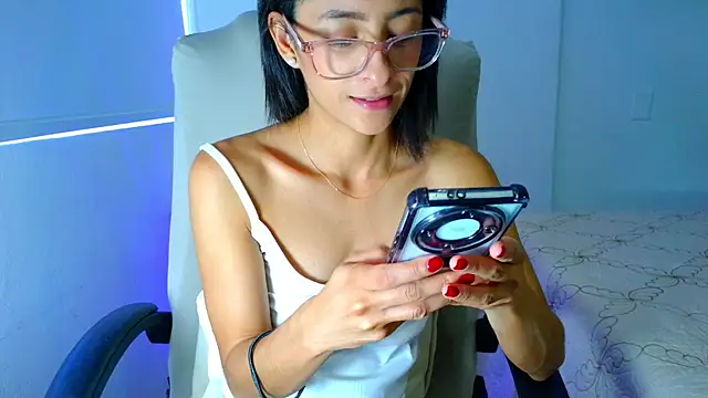 Snapshot of thedianakaro chatting on 07/28/26, 07:39 thedianakaro online show from 07/28/26, 07:39