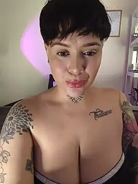 Snapshot of KatInk chatting on 07/15/26, 02:22 KatInk online show from 07/15/26, 02:22