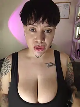 Snapshot of KatInk chatting on 07/19/26, 06:00 KatInk online show from 07/19/26, 06:00