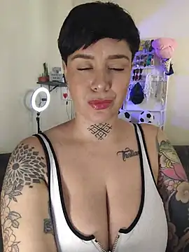 Snapshot of KatInk chatting on 07/24/26, 02:04 KatInk online show from 07/24/26, 02:04