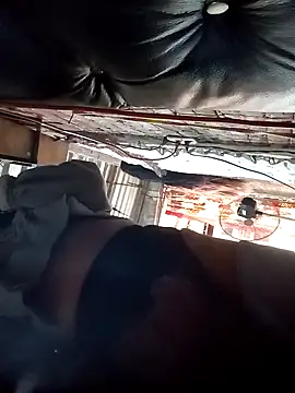 yovana13 online show from 10/22/25, 09:25