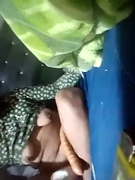 yovana13 online show from 01/11/26, 08:36