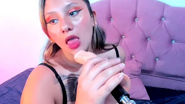 Mila nixon02 online show from 01/31/25, 04:06