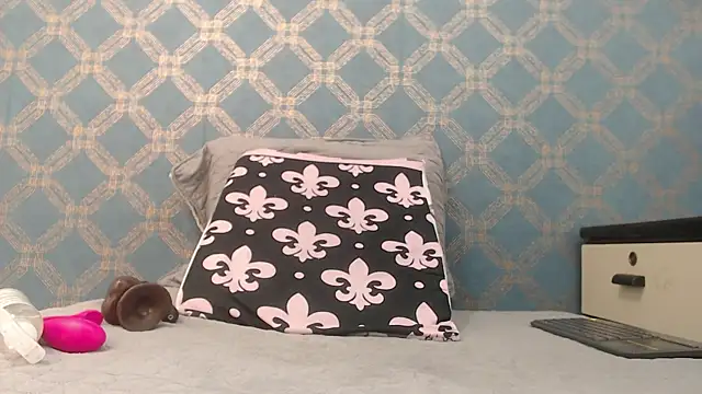 violeta cute18 online show from 09/08/25, 07:46