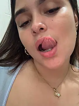 Sarasweet sex online show from 04/21/26, 01:53