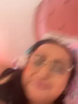 Gia Nahomi online show from 03/10/25, 07:07