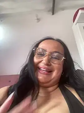 Gia Nahomi online show from 03/13/25, 07:17