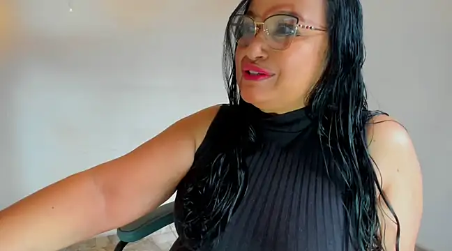 Gia Nahomi online show from 03/15/25, 09:16