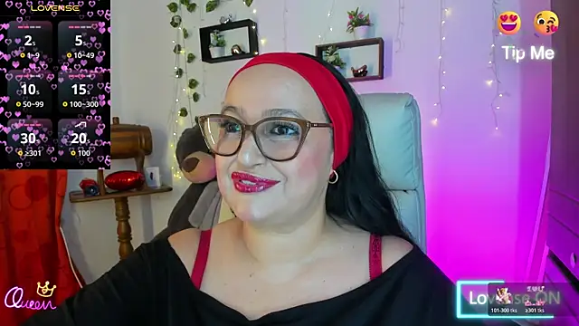 Gia Nahomi online show from 04/10/26, 10:58