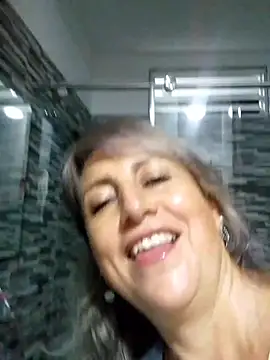 almaluna7 online show from 10/14/25, 11:38