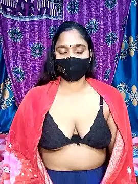 Snapshot of Hot_Maleka chatting on 02/01/25, 04:11 Hot Maleka online show from 02/01/25, 04:11