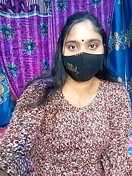 Snapshot of Hot_Maleka chatting on 02/04/25, 05:53 Hot Maleka online show from 02/04/25, 05:53