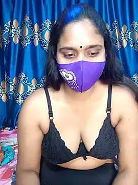 Snapshot of Hot_Maleka chatting on 02/07/25, 06:14 Hot Maleka online show from 02/07/25, 06:14