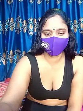 Snapshot of Hot_Maleka chatting on 02/11/25, 02:35 Hot Maleka online show from 02/11/25, 02:35