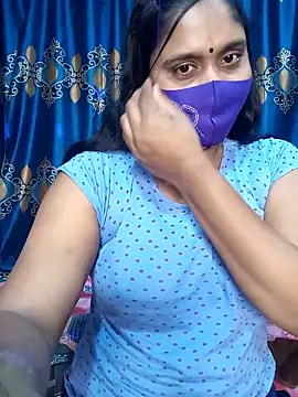 Snapshot of Hot_Maleka chatting on 02/18/25, 03:43 Hot Maleka online show from 02/18/25, 03:43