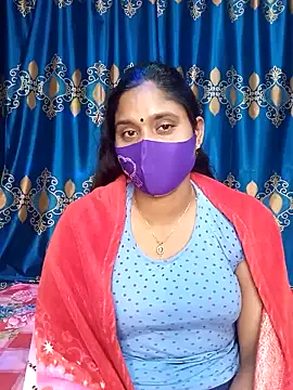 Snapshot of Hot_Maleka chatting on 02/19/25, 01:51 Hot Maleka online show from 02/19/25, 01:51