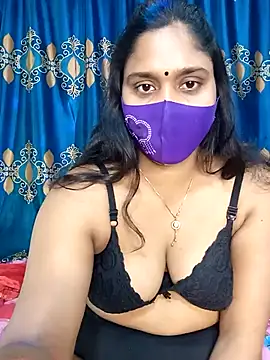 Snapshot of Hot_Maleka chatting on 02/24/25, 05:54 Hot Maleka online show from 02/24/25, 05:54