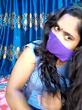 Snapshot of Hot_Maleka chatting on 03/03/25, 01:53 Hot Maleka online show from 03/03/25, 01:53