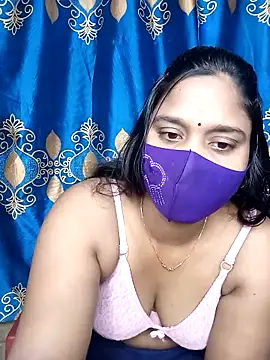 Snapshot of Hot_Maleka chatting on 03/17/25, 01:35 Hot Maleka online show from 03/17/25, 01:35