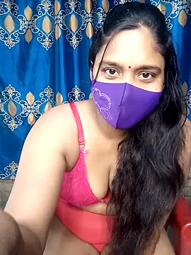 Snapshot of Hot_Maleka chatting on 03/19/25, 06:14 Hot Maleka online show from 03/19/25, 06:14