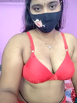 Snapshot of Hot_Maleka chatting on 10/06/25, 02:20 Hot Maleka online show from 10/06/25, 02:20