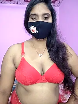 Snapshot of Hot_Maleka chatting on 10/14/25, 02:40 Hot Maleka online show from 10/14/25, 02:40