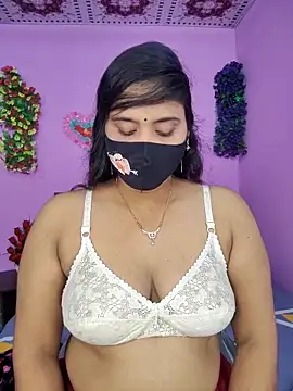 Hot Maleka online show from 11/07/25, 04:18