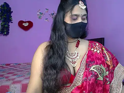 Hot Maleka online show from 05/08/26, 04:45