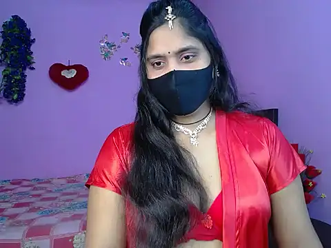 Hot Maleka online show from 05/10/26, 04:34