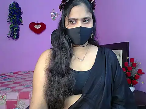 Hot Maleka online show from 05/13/26, 04:48
