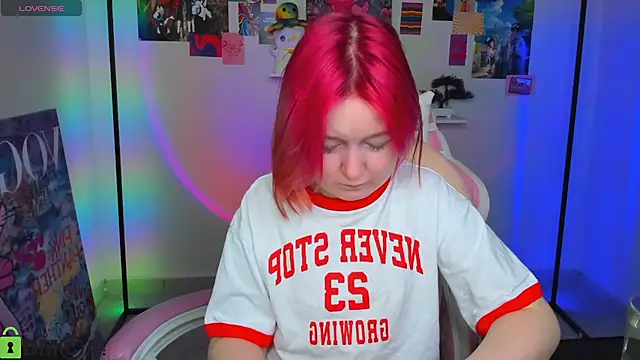 Sara Robinson online show from 03/19/25, 03:09