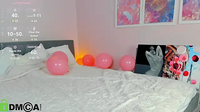 Sara Robinson online show from 12/03/25, 03:03