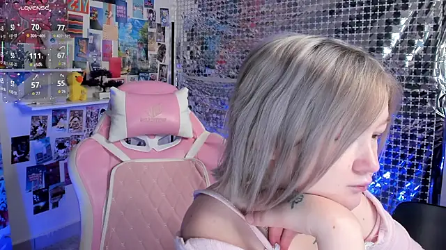 Sara Robinson online show from 03/28/26, 03:06