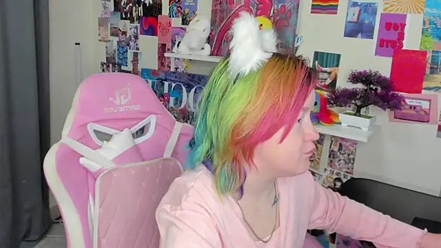 Sara Robinson online show from 07/08/26, 03:00