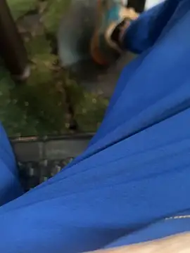 Snapshot of Yolngg chatting on 10/11/25, 10:41 Yolngg online show from 10/11/25, 10:41