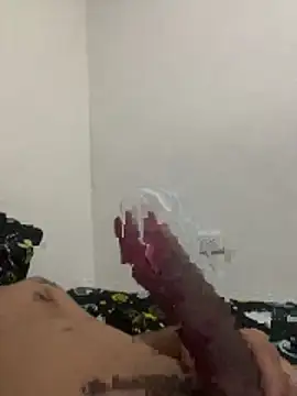 Snapshot of Yolngg chatting on 11/01/25, 02:24 Yolngg online show from 11/01/25, 02:24