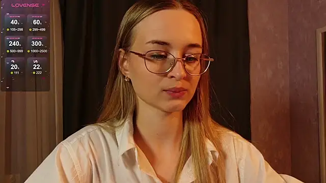 Tiffanyhunt online show from 04/03/26, 03:10