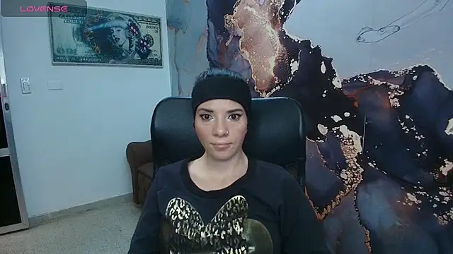 DanaaRey online show from 10/10/25, 04:17