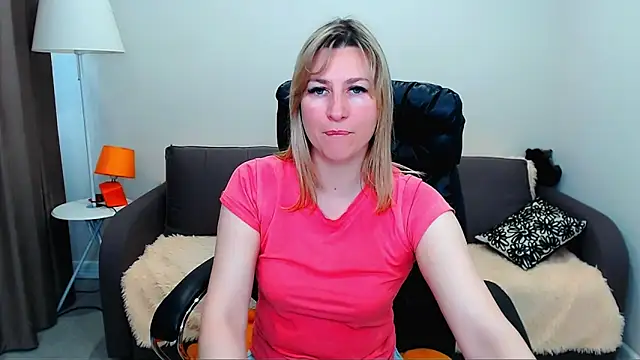 Snapshot of Incredible_Ariela chatting on 06/05/26, 09:04 Incredible Ariela online show from 06/05/26, 09:04